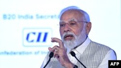 নয়াদিল্লিতে তিন দিনব্যাপী বি-২০ শীর্ষ সম্মেলনের তৃতীয় দিনে ভারতের প্রধানমন্ত্রী নরেন্দ্র মোদি ভাষণ দেন। (২৭ আগস্ট, ২০২৩)