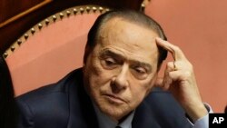 Silvio Berlusconi gjatë një seance të senatit italian në tetor 2022