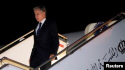 Menteri Luar Negeri AS Antony Blinken kembali ke Amman, Yordania, 17 Oktober 2023, setelah lebih dari tujuh jam bernegosiasi dengan para pejabat termasuk Perdana Menteri Israel Benjamin Netanyahu di Tel Aviv. (Foto: via Reuters)
