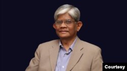 অর্থ ও বাণিজ্য উপদেষ্টা ড. সালেহউদ্দিন আহমেদ।
