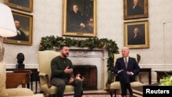 Президент України Володимир Зеленський прибув до Білого дому, де його зустрів президент США Джо Байден