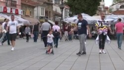 Децата се помалку изложени на Ковид - 19, но, се можни преносители, велат педијатрите