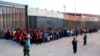 Wahamiaji 1,036 wakiwasili mpaka wa Marekani na Mexico mji wa El Paso, Texas, ambayo ni idadi kubwa haijawahi kurikodiwa wamesema maafisa wa Forodha na Ulinzi wa Mpakani Mei 29, 2019. 