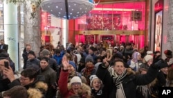Відкриття магазину Macy's на Чорну п'ятницю 