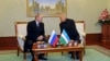 O'zbekiston rahbari Islom Karimov, Rossiya prezidenti Vladimir Putin Toshkentdagi uchrashuv paytida. 10-dekabr, 2014-yil.
