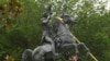 Manifestantes tentaram derrubar estátua do antigo Presidente Andrew Jackson