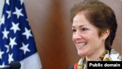 Марі Йованович, посол США в Україні