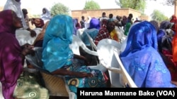 Wasu mata da suka halarci wani taron karawa juna sani