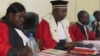 Les magistrats tchadiens en grève sèche pour revendiquer les meilleures conditions de travail, N’Djamena, Tchad, 11 septembre 2017. (VOA/André Kodmadjingar)