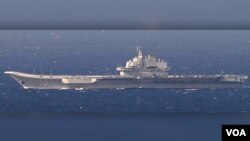 "辽宁号”在海上航行（资料图）