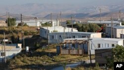 约旦河西岸巴勒斯坦城市拉马拉东边的一处未经批准的以色列定居点阿莫纳。（2016年11月16日）