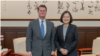 2020年2月20日，台湾总统蔡英文在总统府会见到访的美国国防部前印太安全事务助理部长薛瑞福。（照片来源：台湾总统府）