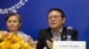 FILE - Kem Sokha, opposition CNRP vice president speaks to some CNRP's women commune councilors at CNRP's headquarter in Phnom Penh on Wednesday, August 10, 2016. ( Leng Len/VOA Khmer)