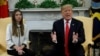 Shugaba Donald Trump tare da uwargidan shugaban 'yan adawan venezuela (Juan Guaido) Fabiana Rosales a Washington, ranar 7 Maris, 2019. 