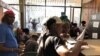 Foto de arquivo: Preparativos para a votação em Pemba, província de Cabo Delgado. Moçambique vai a eleições a 15 de Outubro