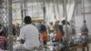 Entre el 19 de abril y el 31 de mayo del 2018, 1,995 menores fueron separados de sus padres