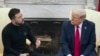 Tổng thống Donald Trump, bên phải, gặp Tổng thống Ukraine Volodymyr Zelenskyy tại Phòng Bầu dục ở Toà Bạch Ốc hôm 28/2/2025 tại Washington.