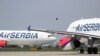 Arhiva - Avioni Er Srbije na aerodromu Nikola Tesla, 25. aprila 2020.