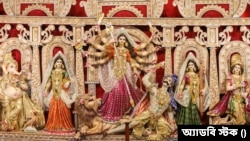পশ্চিমবঙ্গের একটি পূজামণ্ডপ। ফাইল ছবি। 