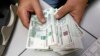 Розголос про можливі нові санкції США похитнув курс російського рубля 