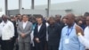 Rui Falcão (esq), Nélson Carrinho (cen) e João Lourenço (dir), no Complexo Industrial Carrinho de Benguela