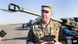 Архівне фото. Колишній командувач Сухопутних сил США в Європі, генерал у відставці Бен Годжес. Фото зроблене під час навчань НАТО у Литві. AP Photo/Mindaugas Kulbis