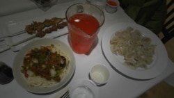 Warung VOA Ramadan: Buka Puasa di Restoran Uyghur (1)