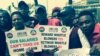 Wasu ma'aikaatn Najeriya, yayin wata zanga zanga da suka yi a birnin Abuja