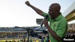 Joseph Mathunjwa, presidente da Associação de Mineiros e Construção da África do Sul