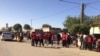 Grève des transporteurs à N'Djamena, au Tchad, le 22 janvier 2018. (VOA/André Kodmadjingar)