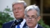 Archivo - Jerome Powell, presidente de la Reserva Federal y el presidente Donald Trump. Hay diferencias entre ambos.