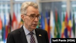 Джеффрі Паєтт був послом США в Україні з 2013 по 2016 рік під час Революції Гідності. Він вказує, що запит українців на антикорупційні реформи, який звучав тоді, як ніколи актуальний і зараз, під час війни 