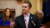 Los esfuerzos del gobernador demócrata de Virgina, Ralph Northam, por prohibir la venta de fusiles de asalto se vieron frustrados el lunes 17 de febrero de 2020. 