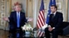 El presidente Donald Trump, izquierda, también habló con su homólogo francés sobre el futuro del Brexit y señaló que "en las próximas semanas veremos qué pasa". 