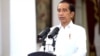 Presiden Joko Widodo saat memberikan pernyataan pers secara daring pada Senin, 30 November 2020. (Foto: VOA/Sasmito)