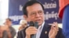 រូបឯកសារ៖ លោក កឹម សុខា​ ប្រធាន​គណបក្ស​សង្គ្រោះ​ជាតិ​ កាលពី​ថ្ងៃទី​៣០​ ខែ​មីនា​ ឆ្នាំ​២០១៧។ (ហ៊ាន សុជាតា/VOA)