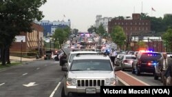 Law enforcement responds to reports of an active shooter at the US Navy Yard in Washington July 2, 2015